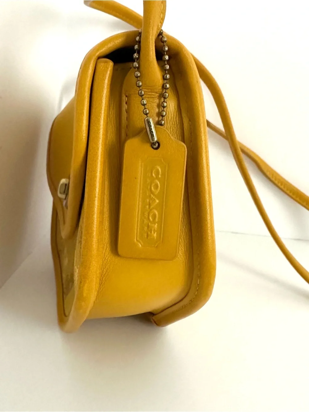 Authentic Coach Turnlock Flap Pouch 15 in Ochre Yellow 2891 | EUC